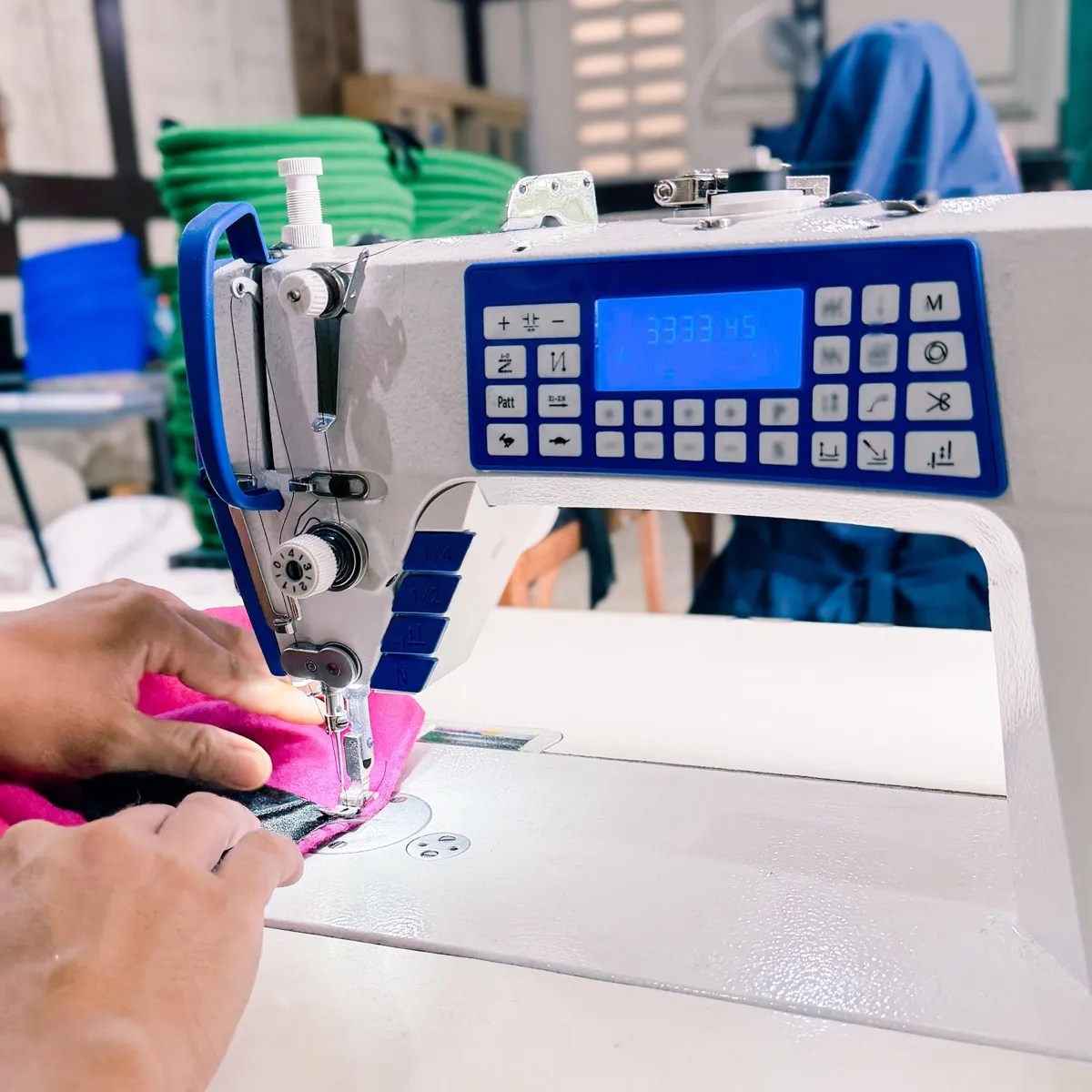Mesin jahit industri — produksi baret presisi